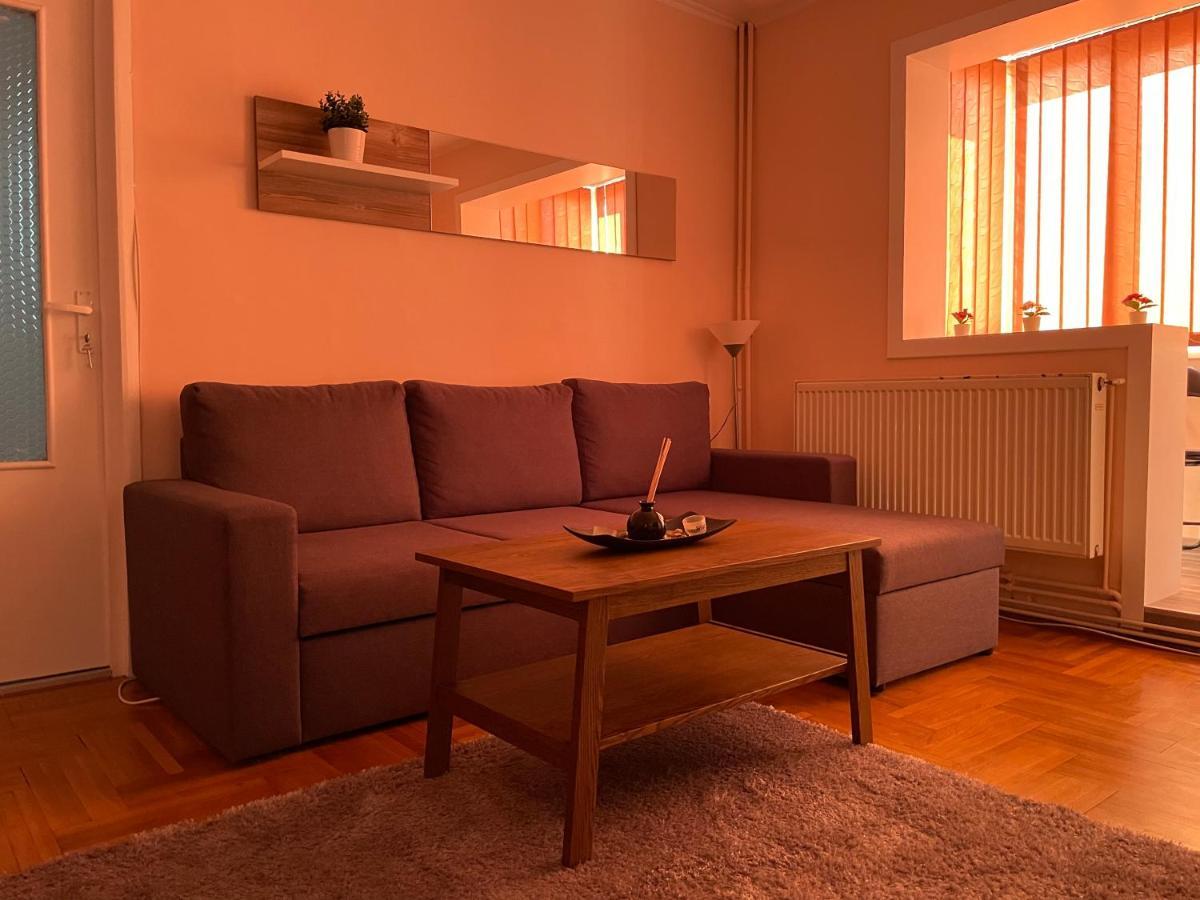 Soho Apartment Fagaras - 1 Bedroom & Extensible Couch Экстерьер фото